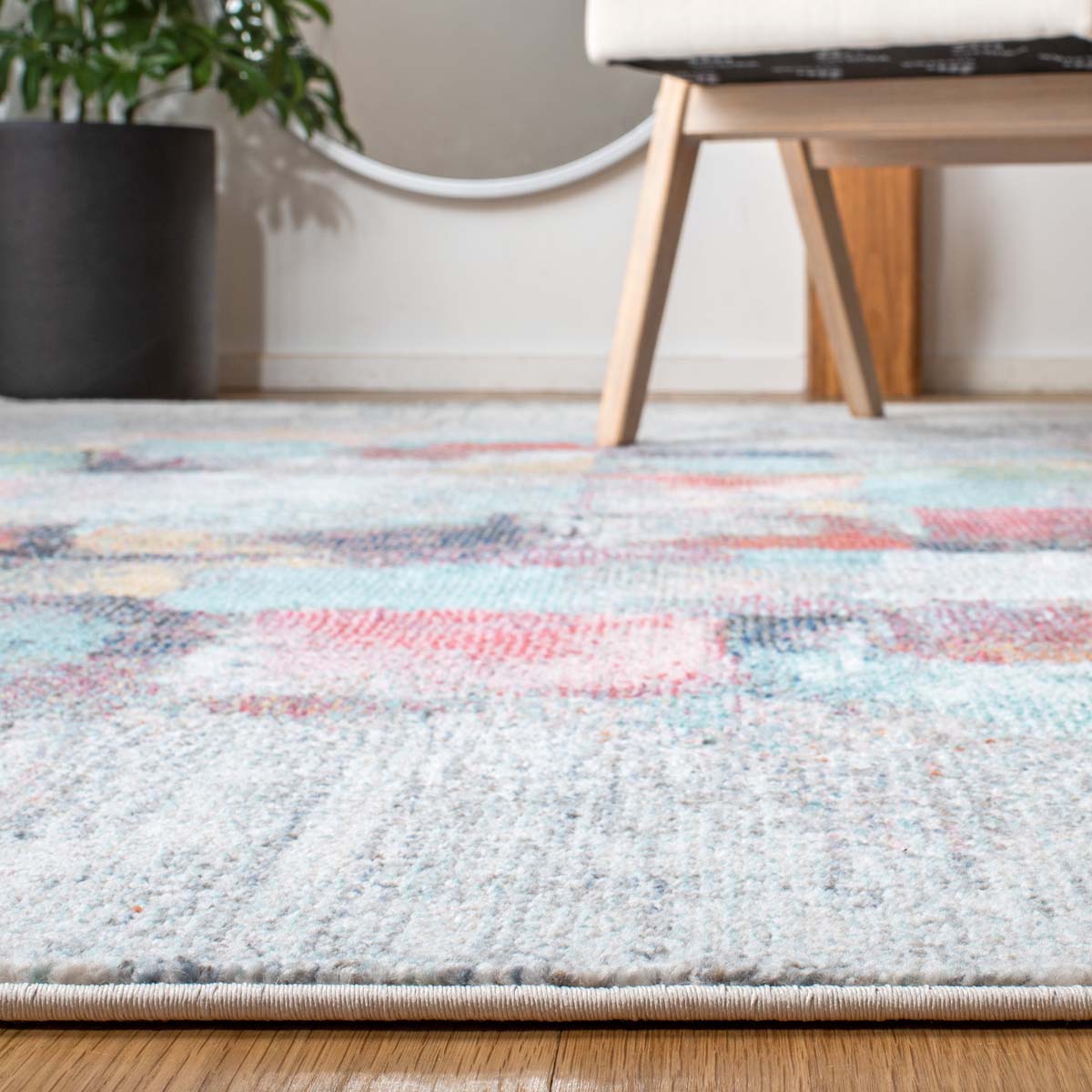 Safavieh Phoenix 276 Rug, PHX276 - Ivory / Grey