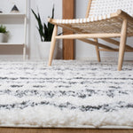 Safavieh Parma Shag 542 Rug, PMA542 - Ivory / Charcoal