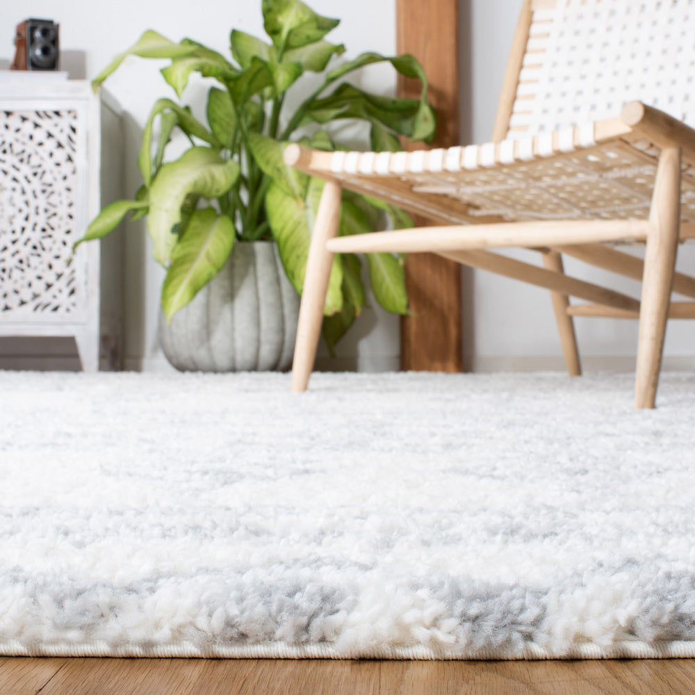 Safavieh Parma Shag 544 Rug, PMA544 - Ivory / Grey