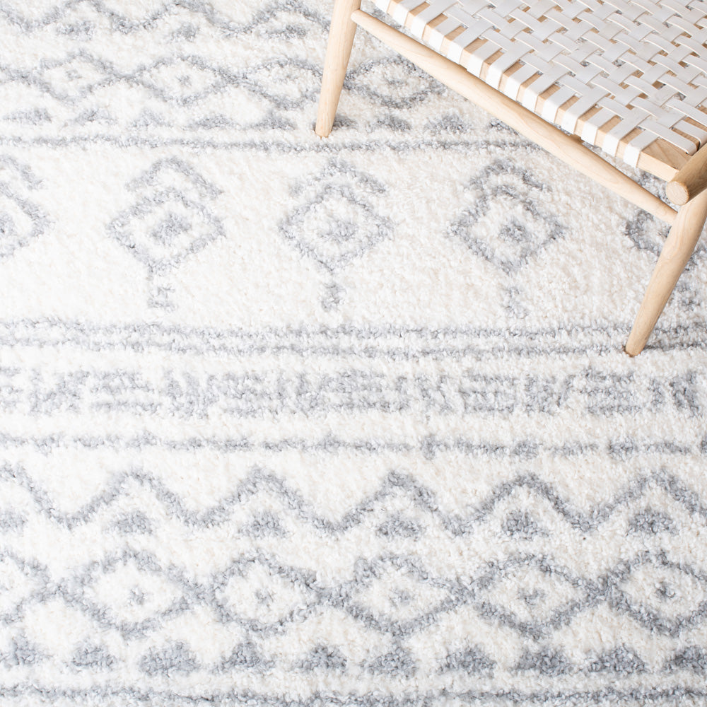 Safavieh Parma Shag 544 Rug, PMA544 - Ivory / Grey