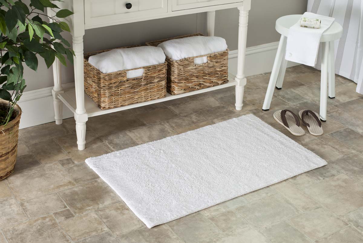 Safavieh Resort Plush Bathmat 633 Rug, PMB633 (Set of 2) - White