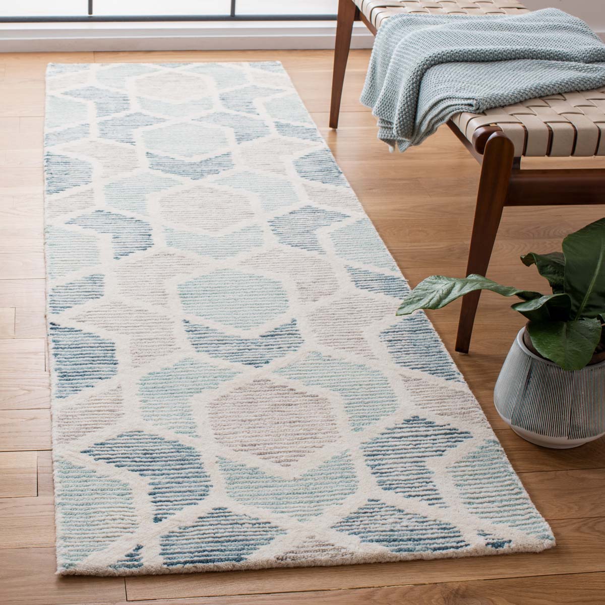 Safavieh Precious 217 Rug, PRE217 - Turquoise