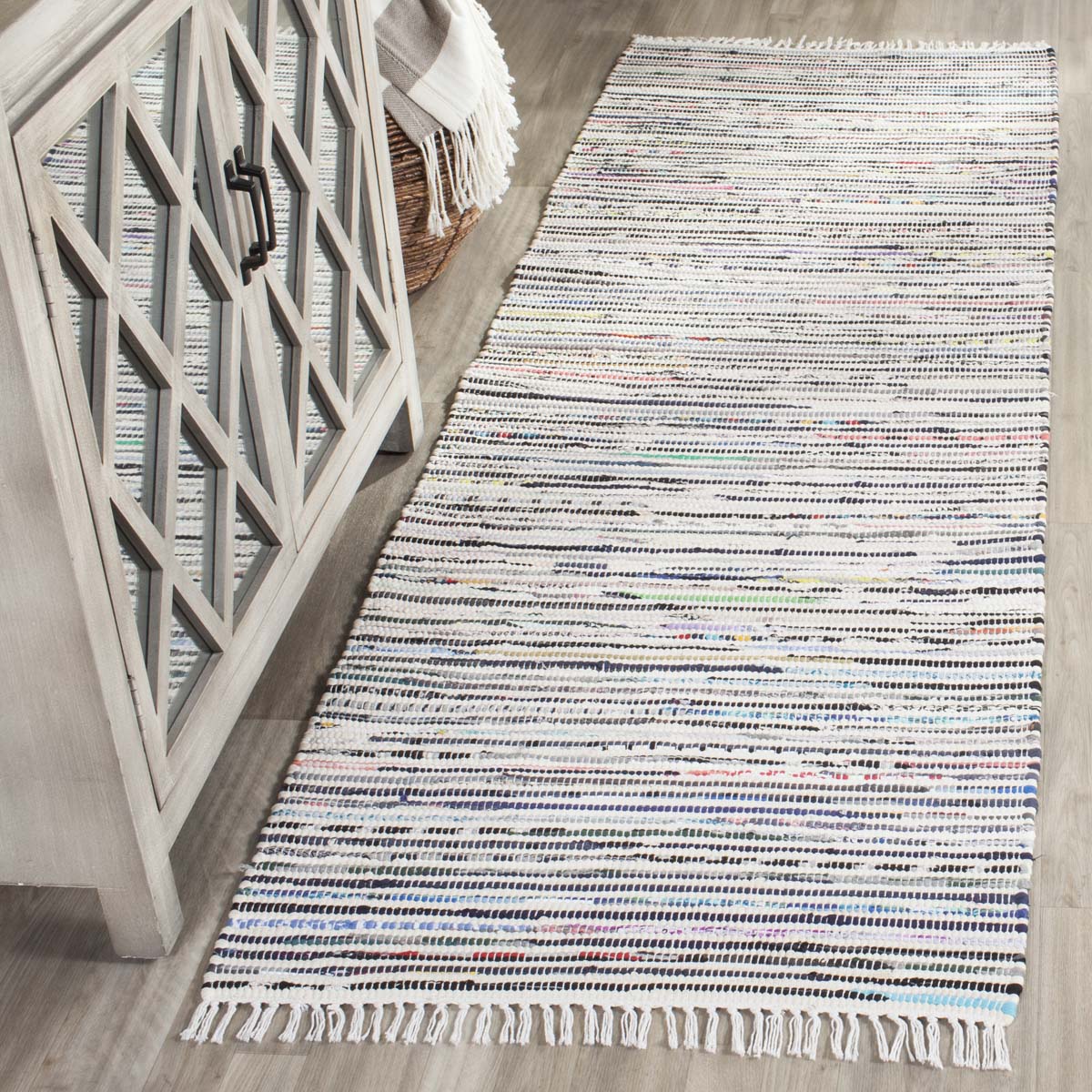 Safavieh Rag 125 Rug, RAR125 - Ivory / Multi