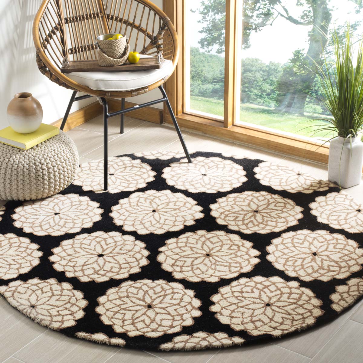 Safavieh Rodeo Drive 52A Rug, RD952A - Black / White