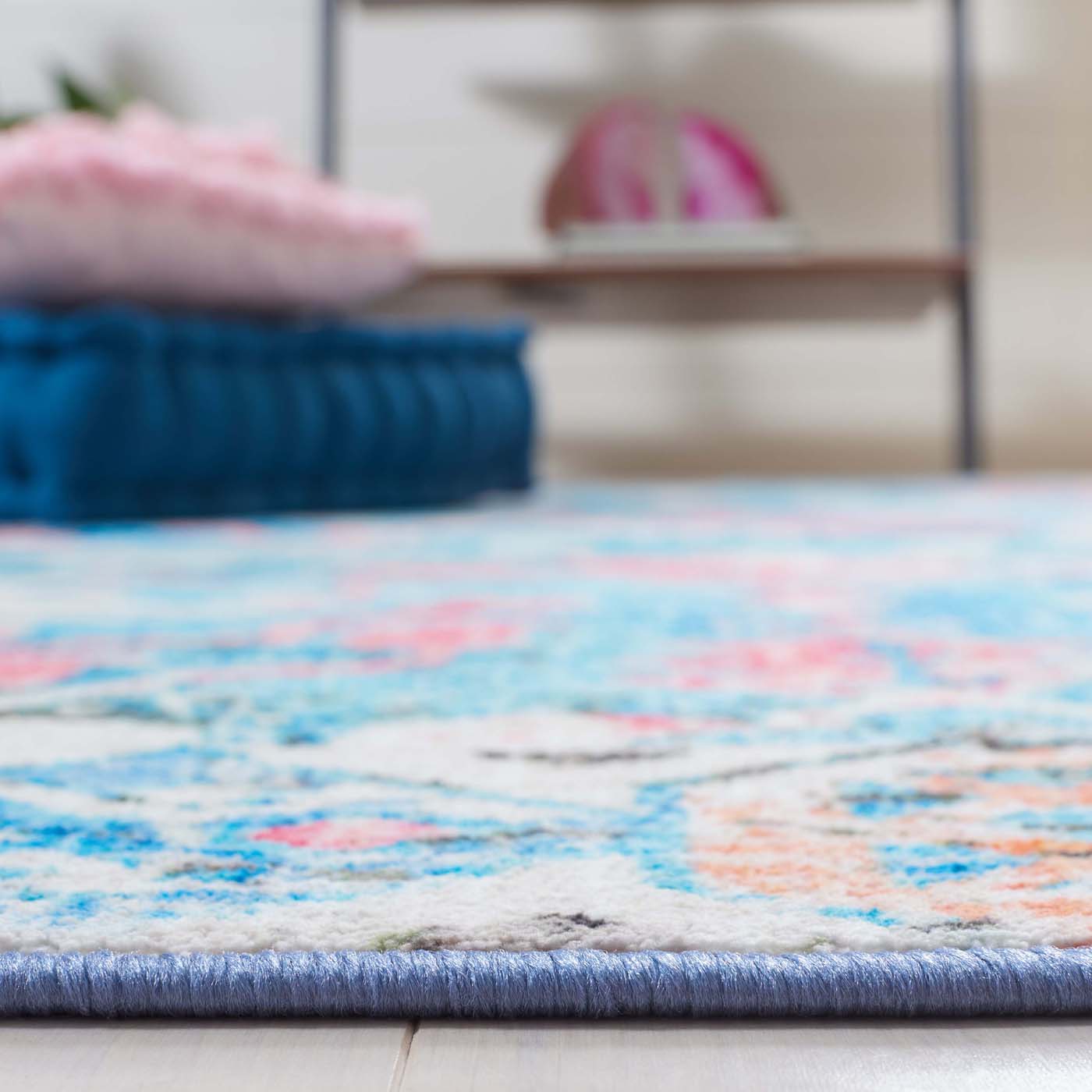 Safavieh Riviera Machine Washable 117 Rug, RIV117 - Light Blue / Pink