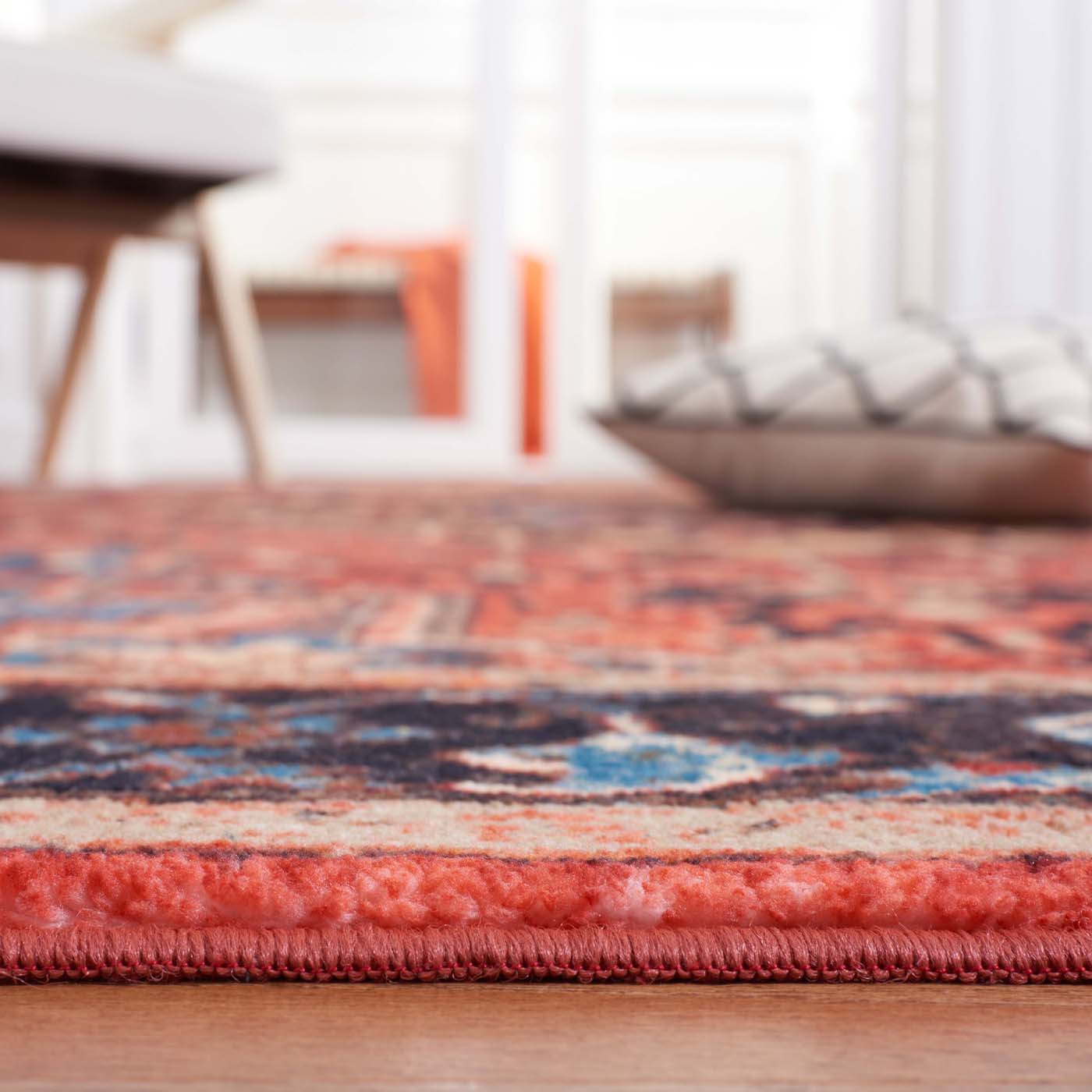 Safavieh Riviera Machine Washable 138 Rug, RIV138 - Red / Blue