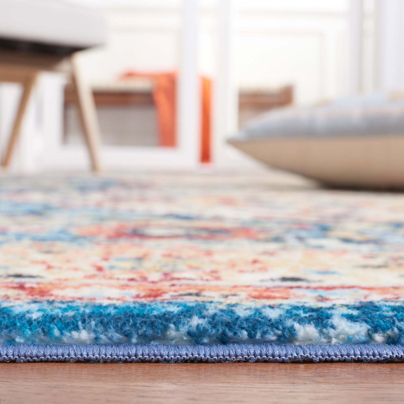 Safavieh Riviera Machine Washable 157 Rug, RIV157 - Blue / Gold