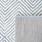 Safavieh Roslyn 353 Rug, ROS353 - Light Blue / Ivory