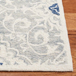 Safavieh Roslyn 601 Rug, ROS601 - Ivory / Blue