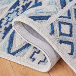 Safavieh Roslyn 602 Rug, ROS602 - Blue / White