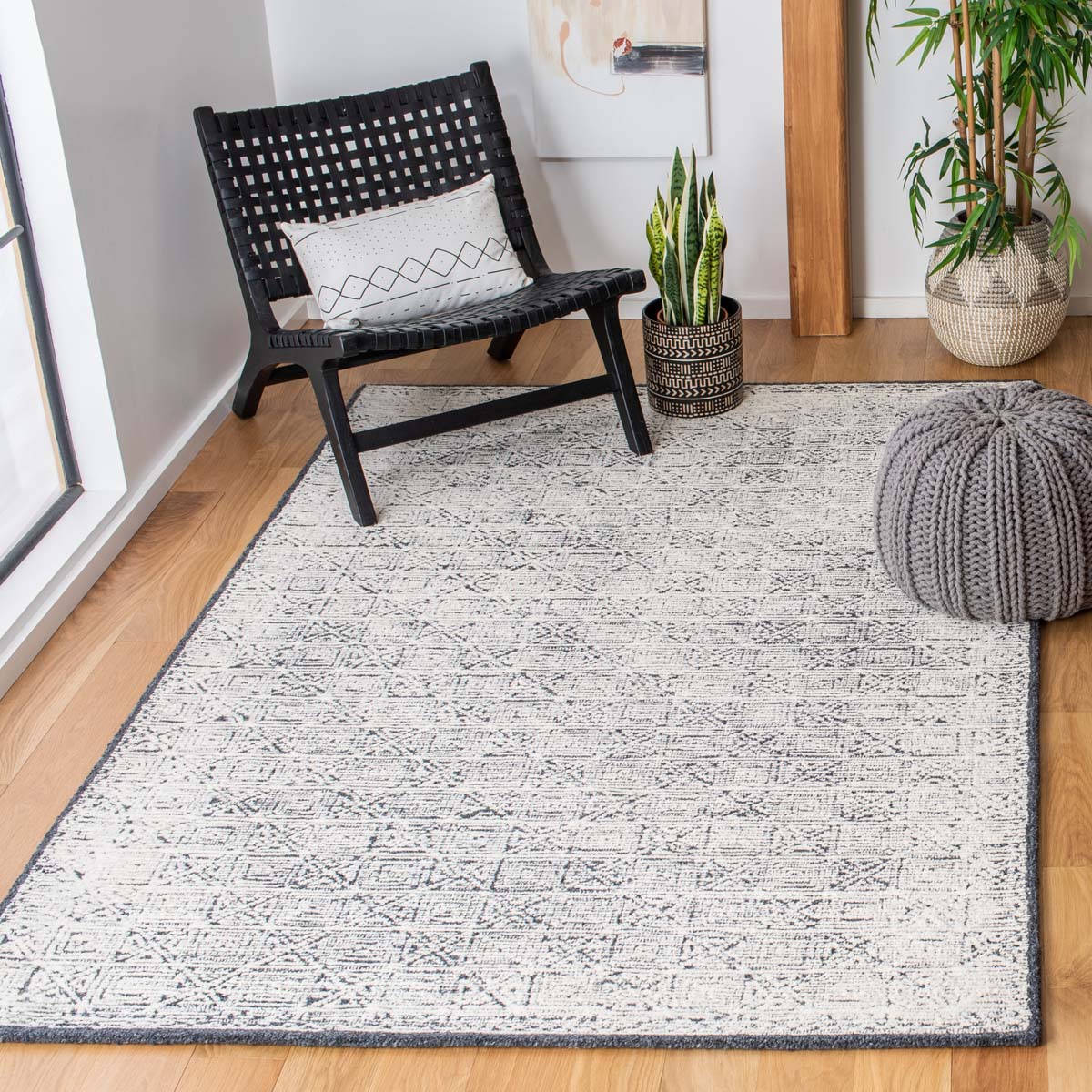 Safavieh Roslyn 801 Rug, ROS801 - Black / Ivory