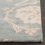 Safavieh Roslyn 901 Rug, ROS901 - Light Blue / Ivory