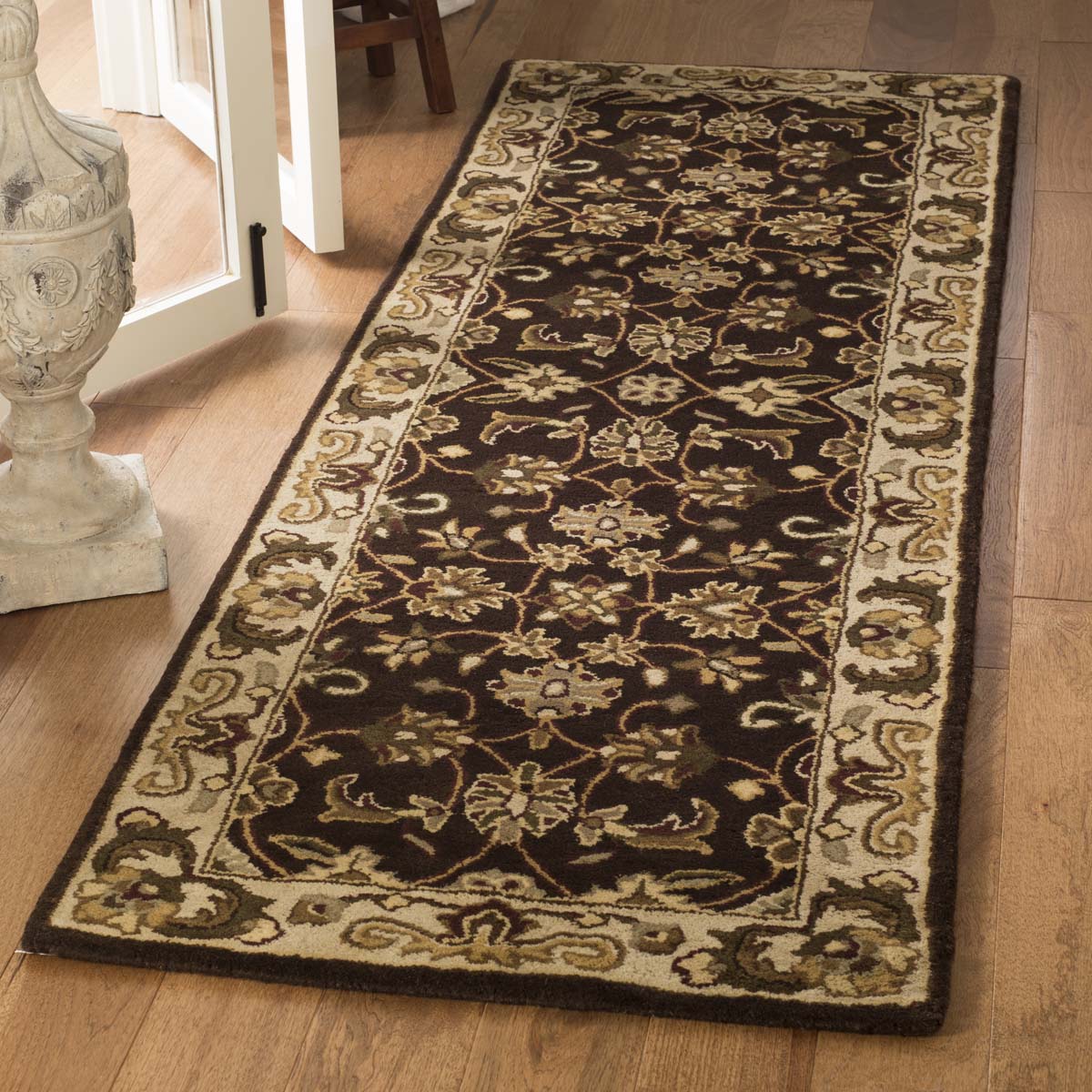 Safavieh Royalty 239 Rug, ROY239