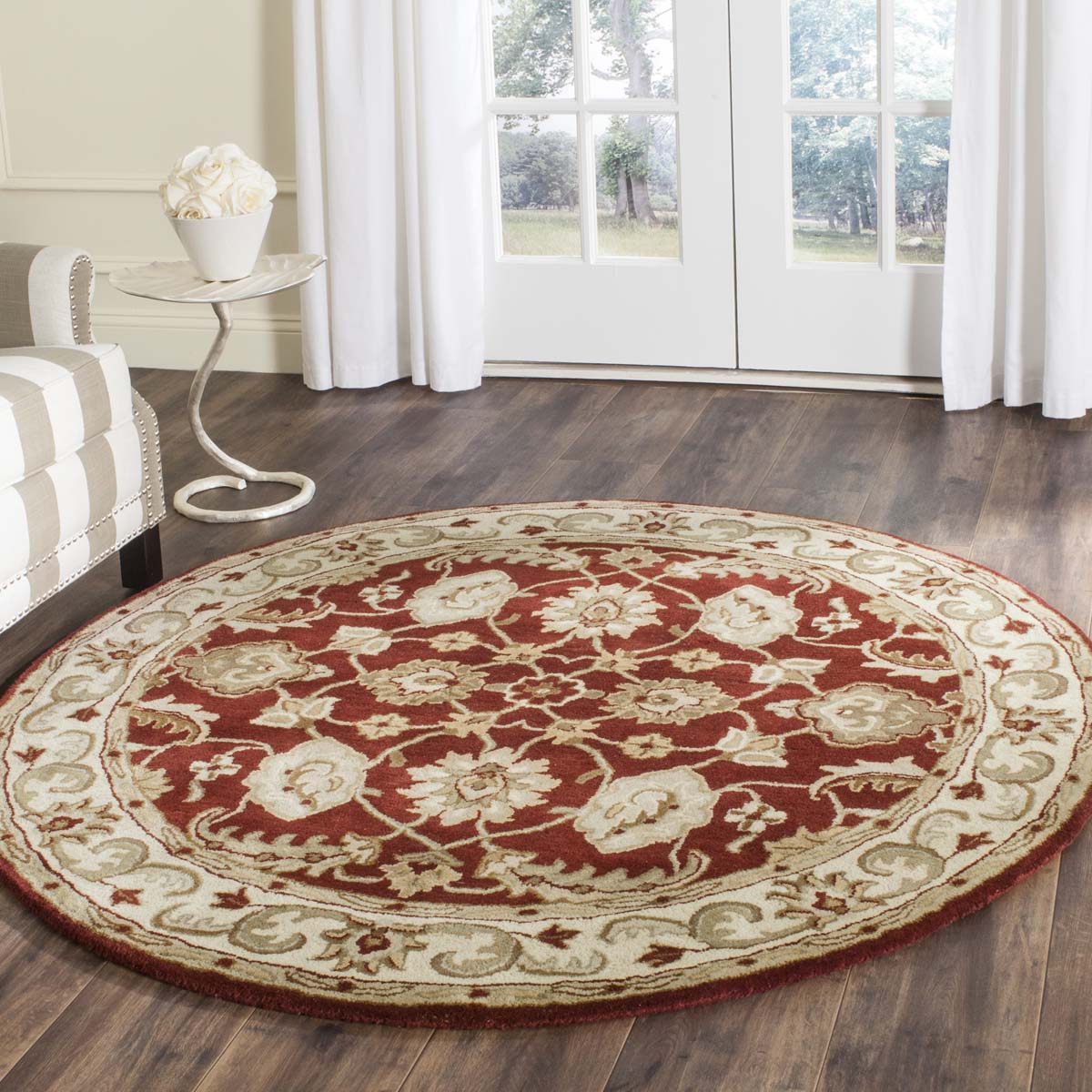 Safavieh Royalty 244 Rug, ROY244 - Red / Ivory