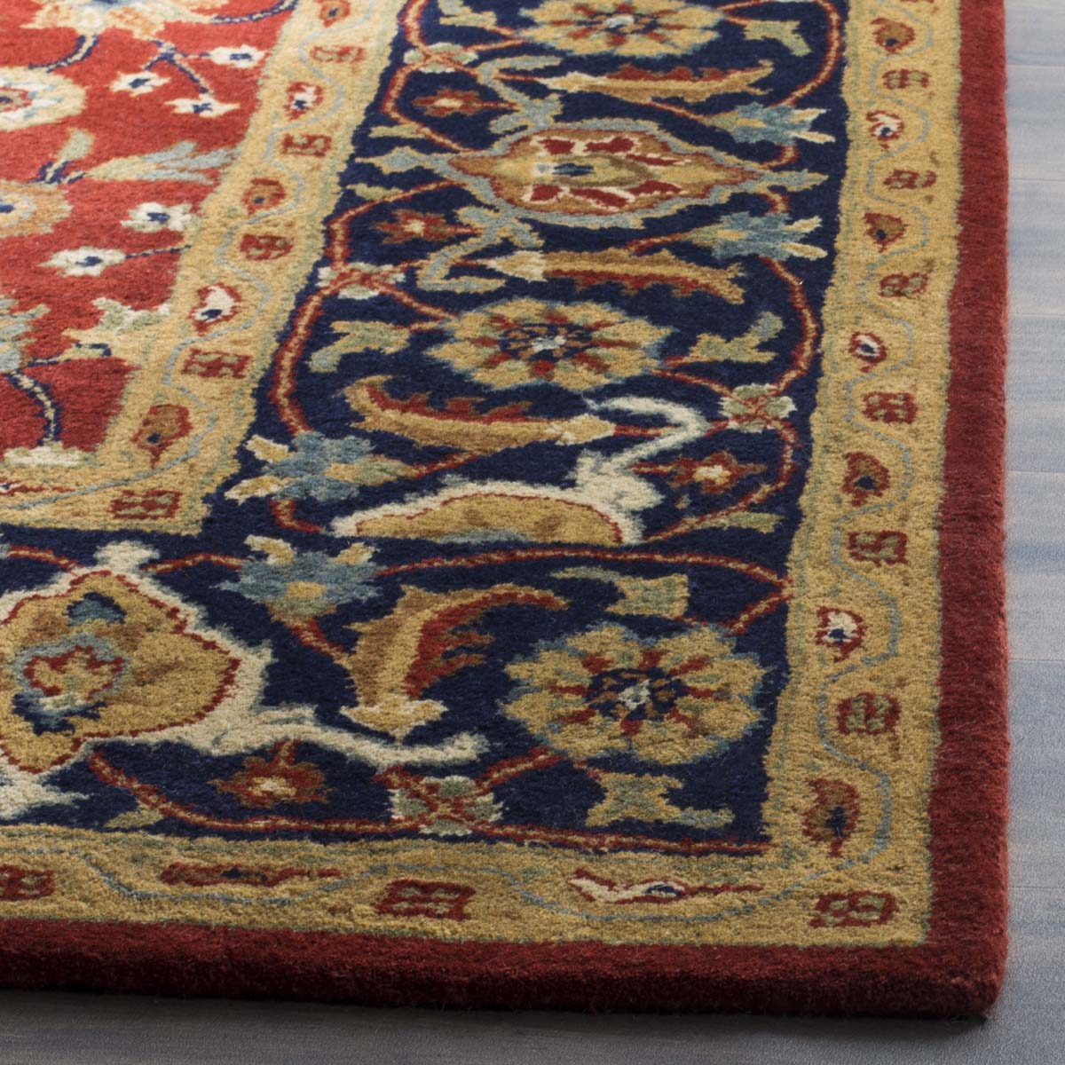 Safavieh Royalty 256 Rug, ROY256 - Rust / Navy