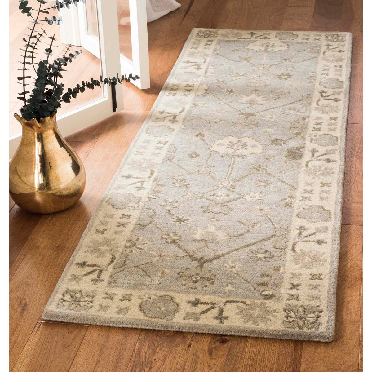 Safavieh Royalty 633 Rug, ROY633 - Silver / Cream