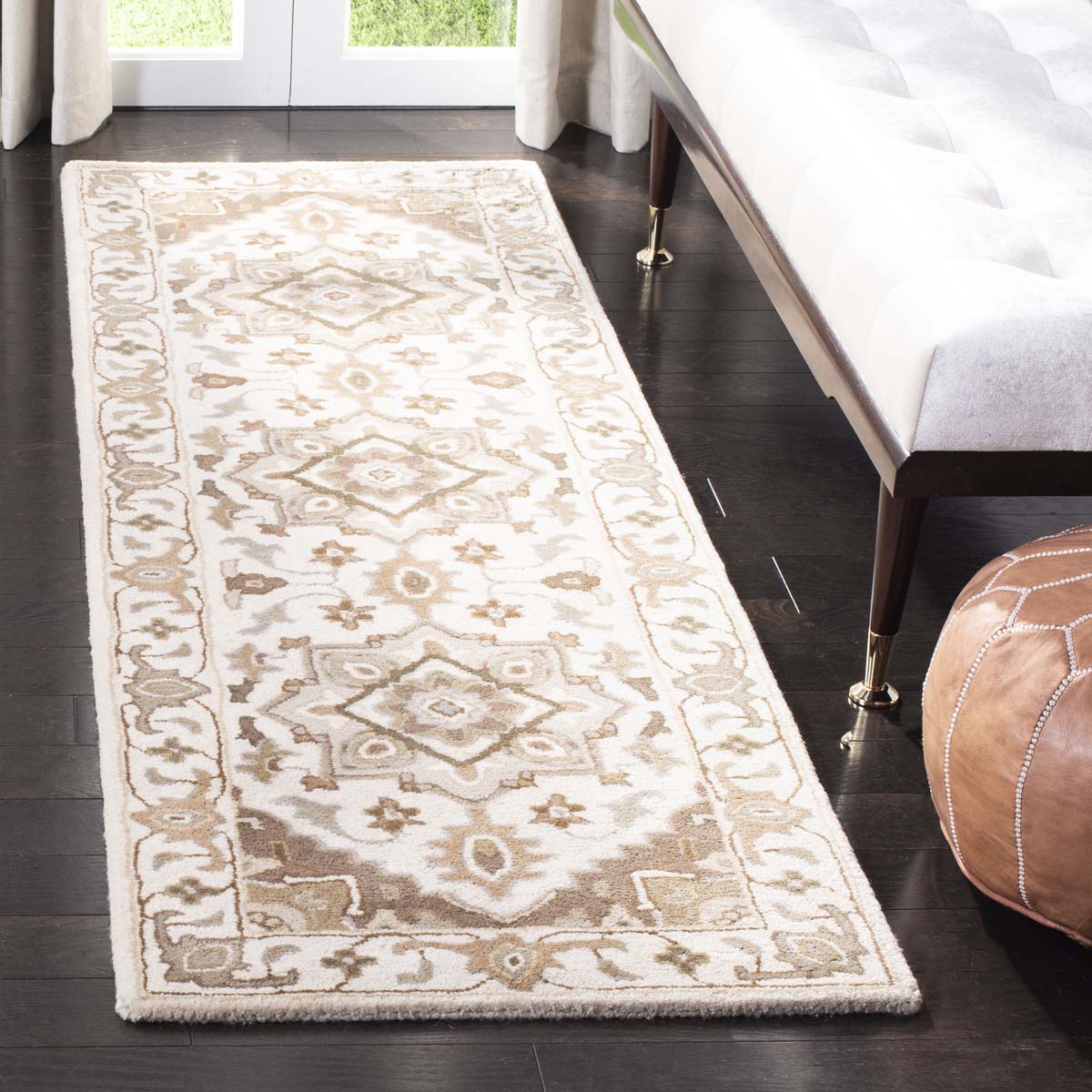 Safavieh Royalty 700 Rug, ROY700 - Beige / Sage