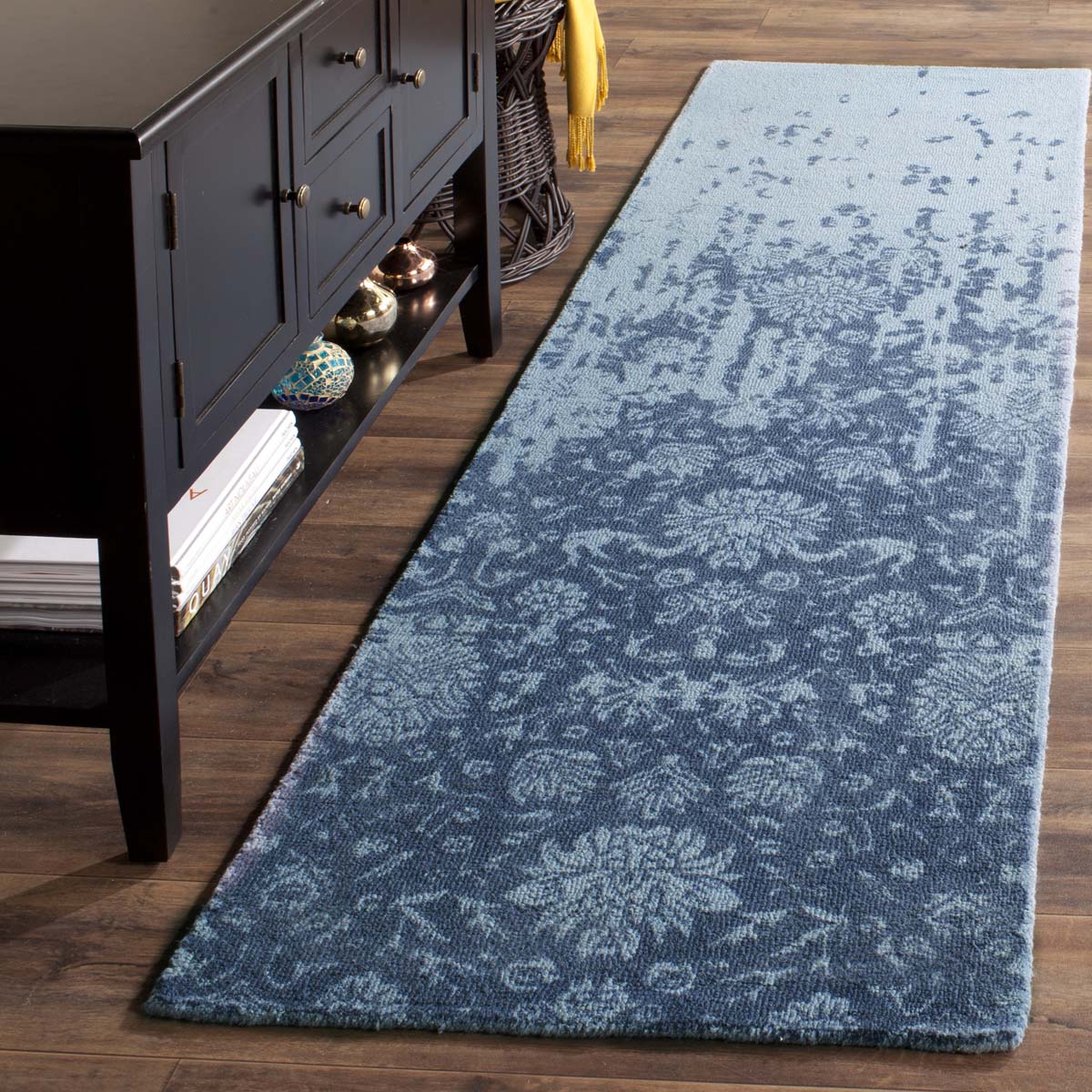 Safavieh Restoration Vintage 104 Rug, RVT104 - Blue / Dark Blue