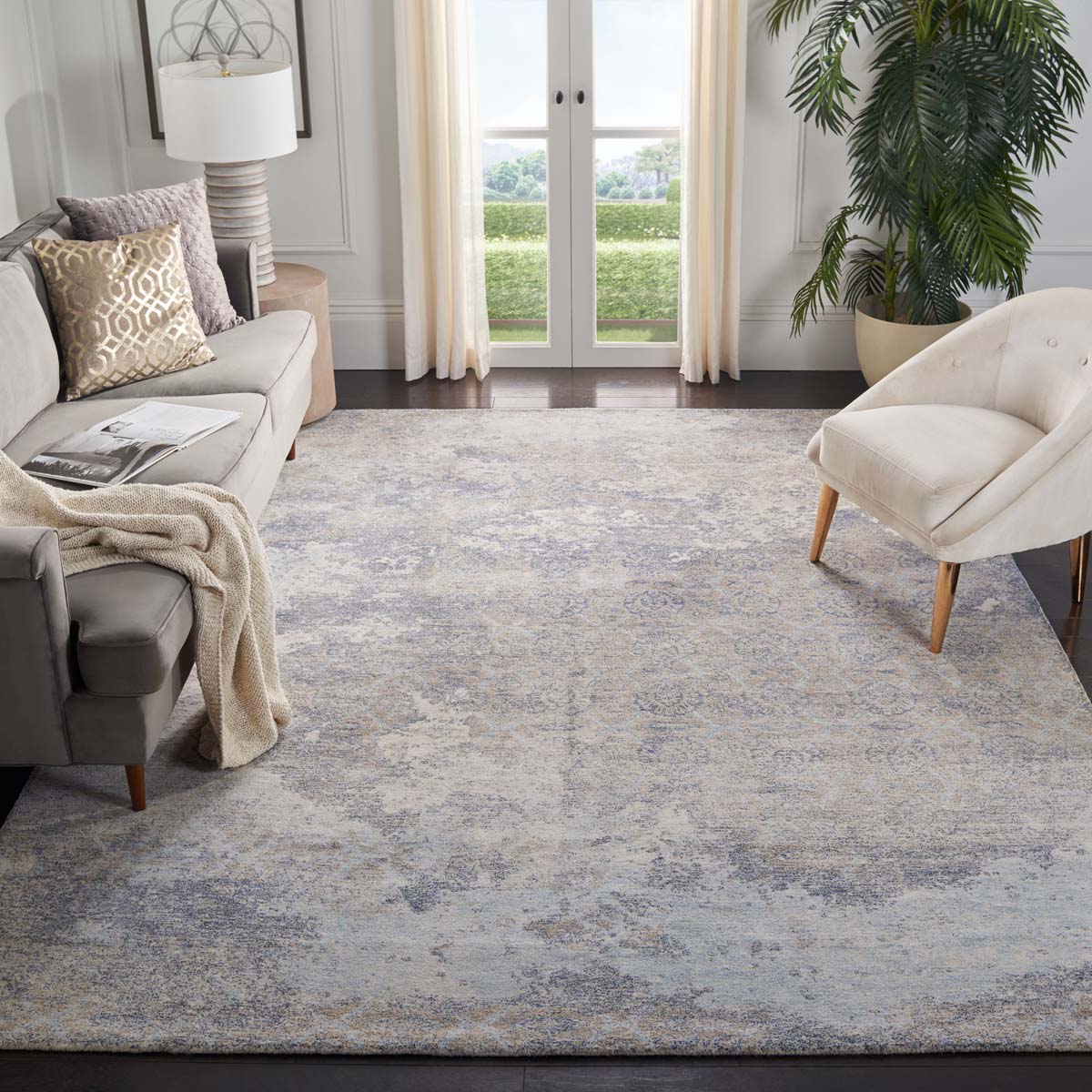 Safavieh Restoration Vintage 111 Rug, RVT111 - Blue / Ivory