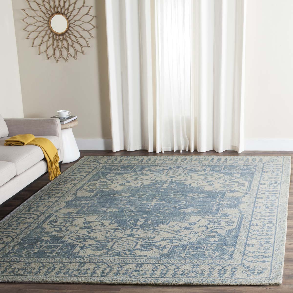 Safavieh Restoration Vintage 421 Rug, RVT421 - Ivory / Turquoise