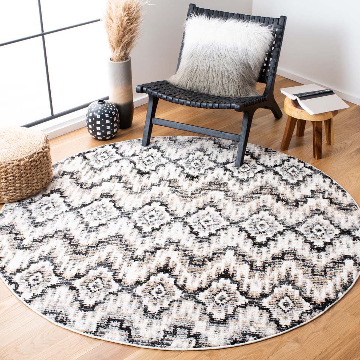 Safavieh Sedona 842 Rug, SED842 - Dark Grey / Ivory