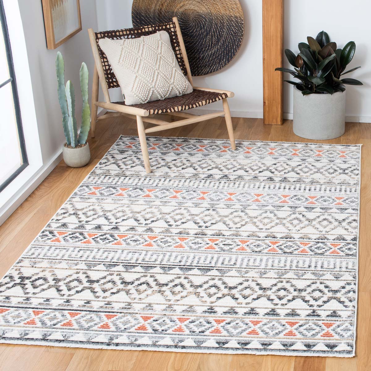 Safavieh Sedona 883 Rug, SED883 - Ivory / Dark Grey