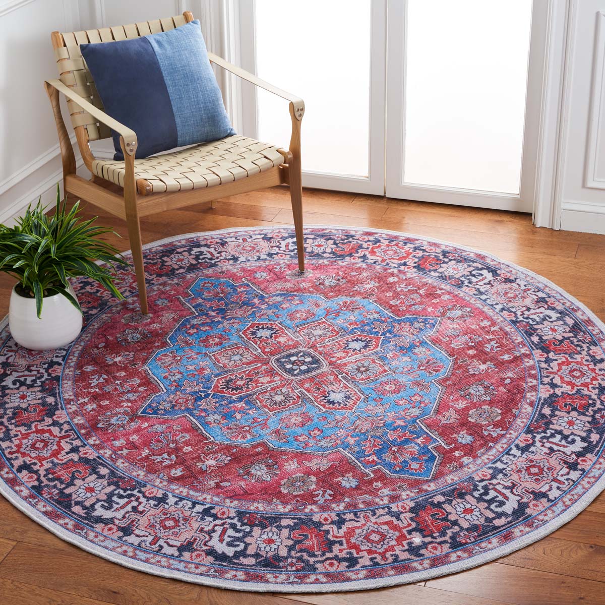 Safavieh Serapi Machine Washable 369 Rug, SEP369 - Blue / Rust