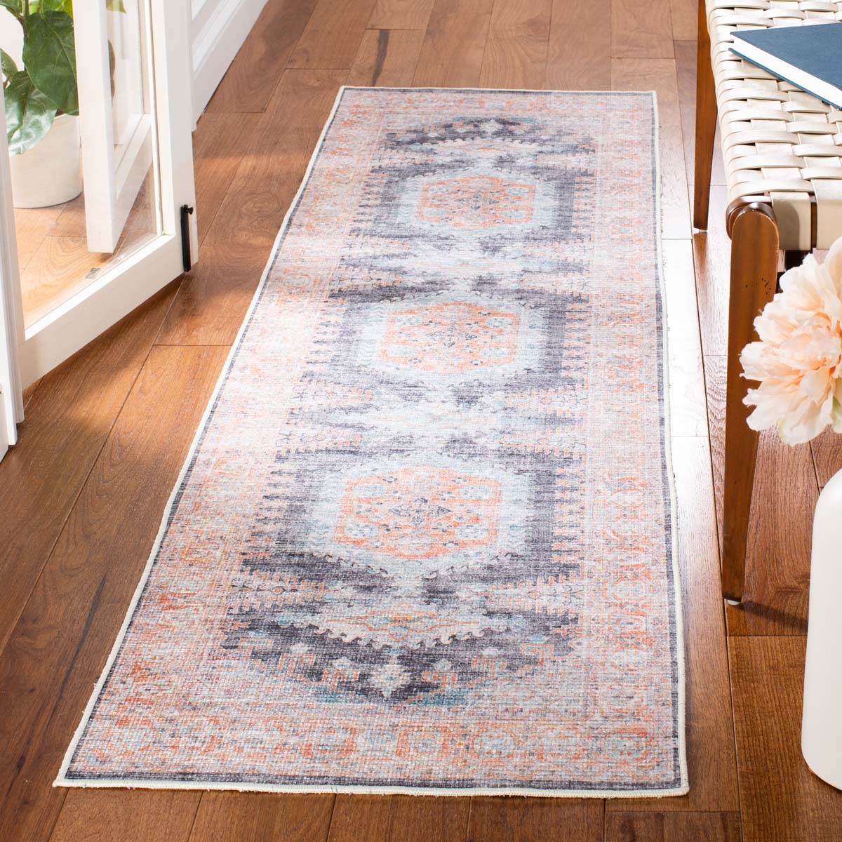 Safavieh Serapi Machine Washable 382 Rug, SEP382 - Terracotta / Blue