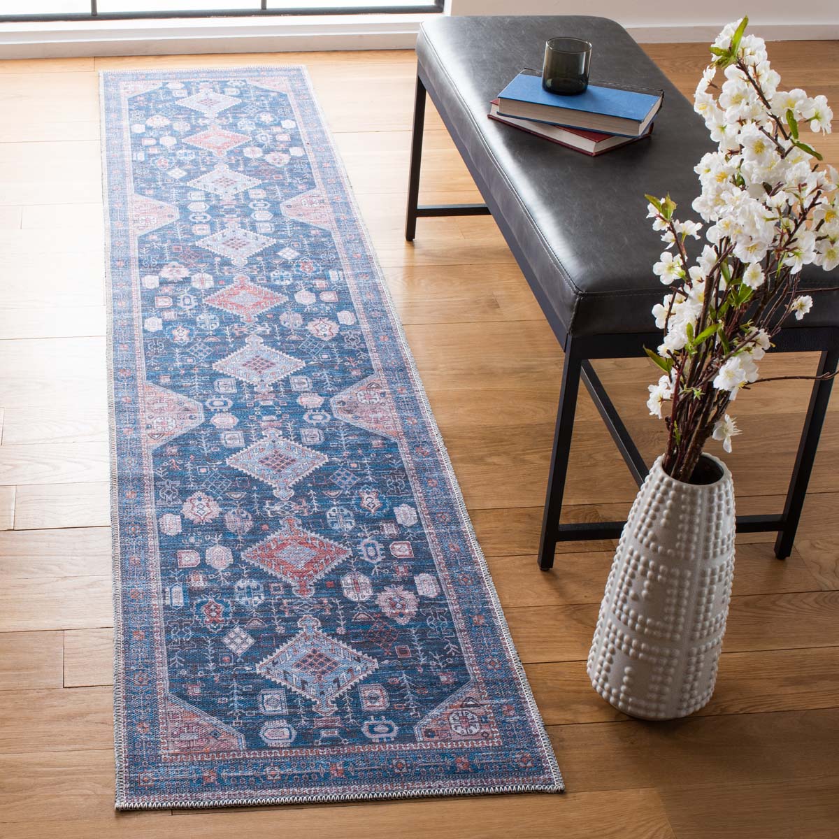 Safavieh Serapi Machine Washable 513 Rug, SEP513 - Blue / Ivory