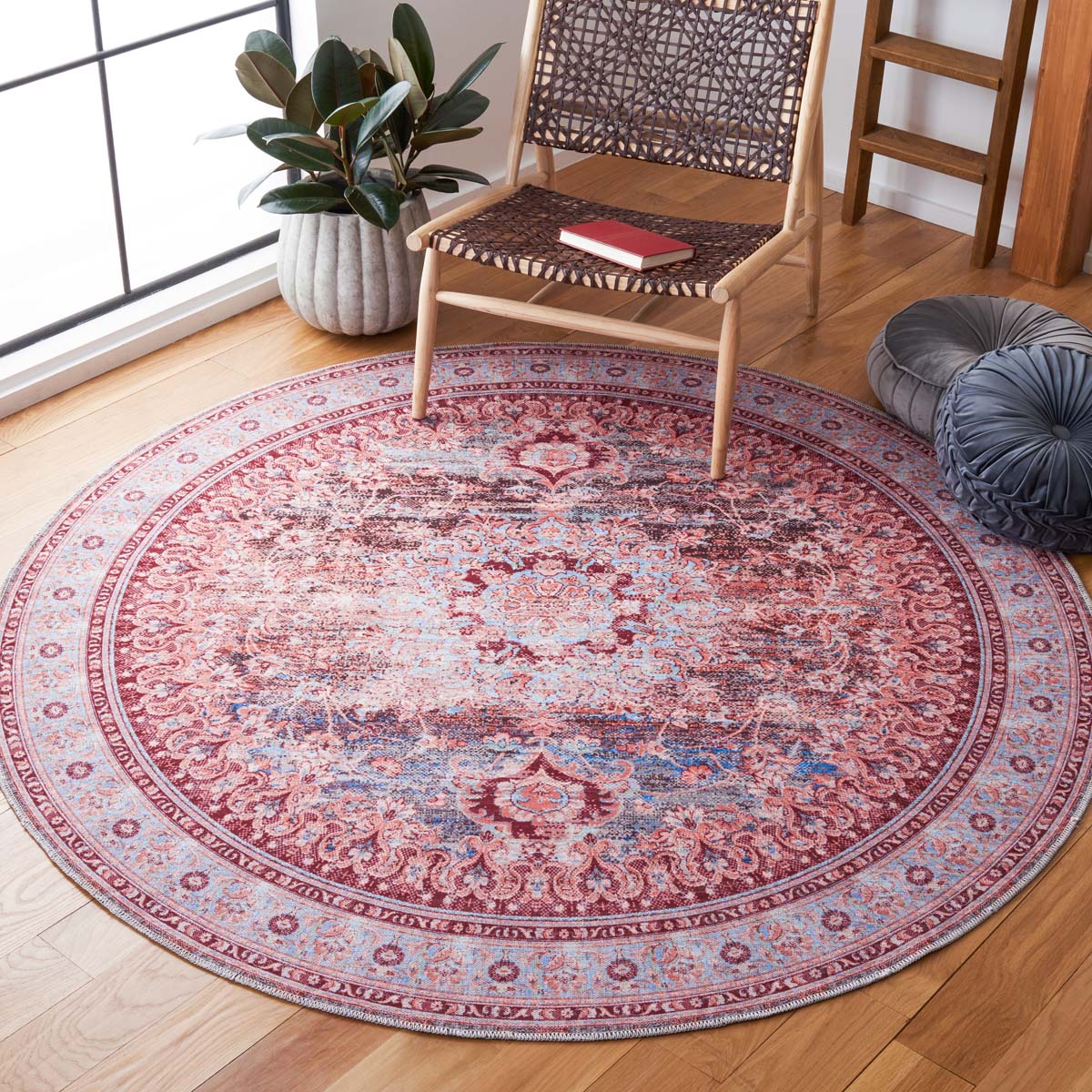 Safavieh Serapi Machine Washable 550 Rug, SEP550 - Light Blue / Red