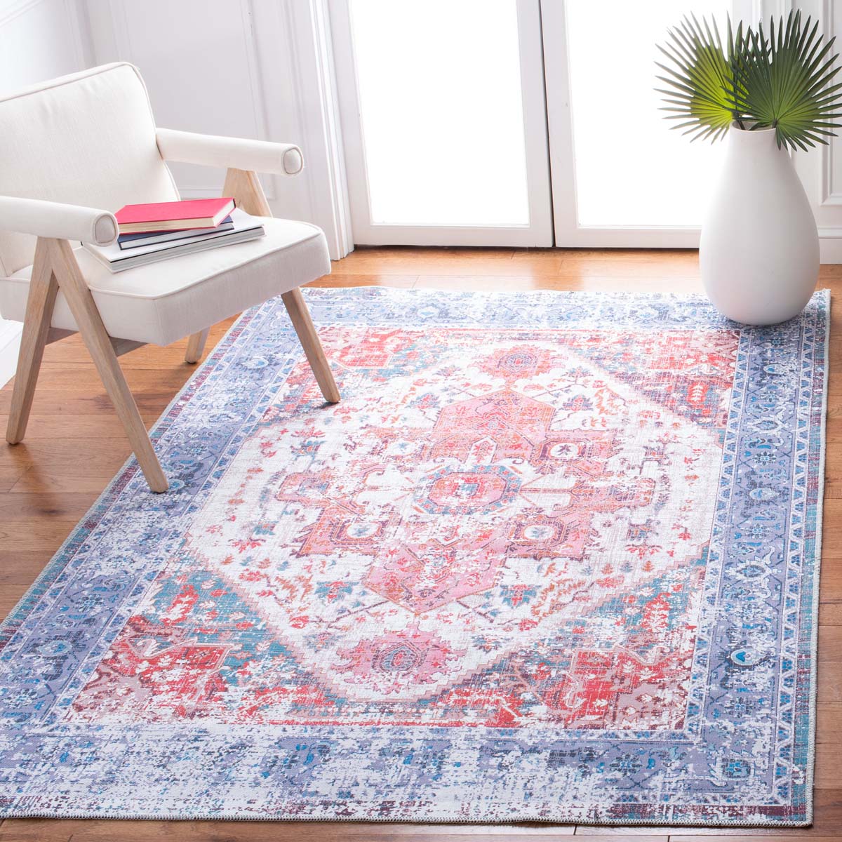 Safavieh Serapi Machine Washable 553 Rug, SEP553 - Rust / Blue