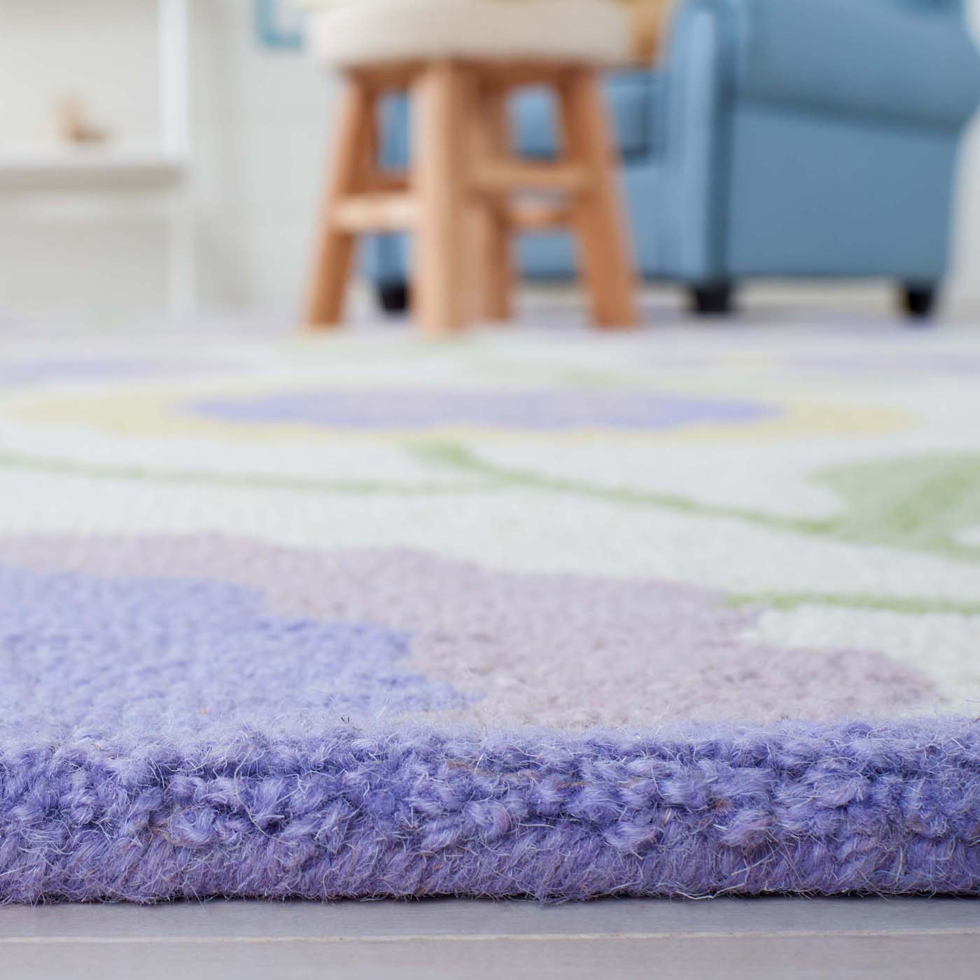 Safavieh Safavieh Kids 355 Rug, SFK355 - Lavander / Ivory