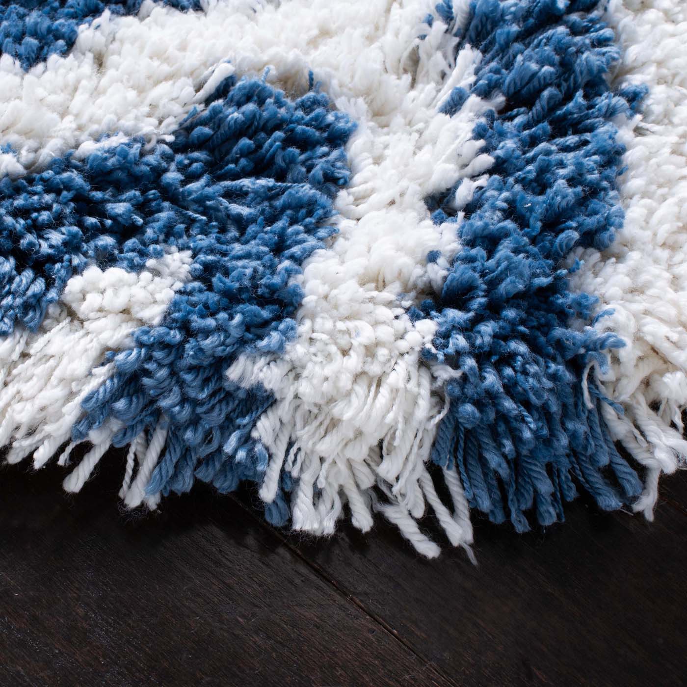 Safavieh Shag 50 Rug, SG250 - Ivory / Blue