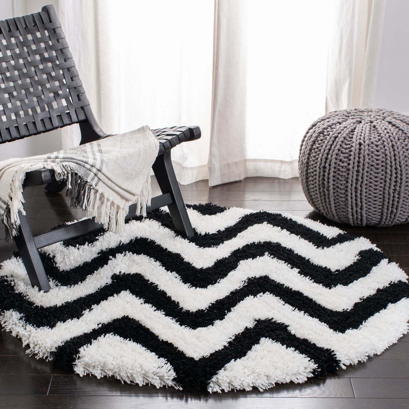 Safavieh Shag 50 Rug, SG250 - Ivory / Black