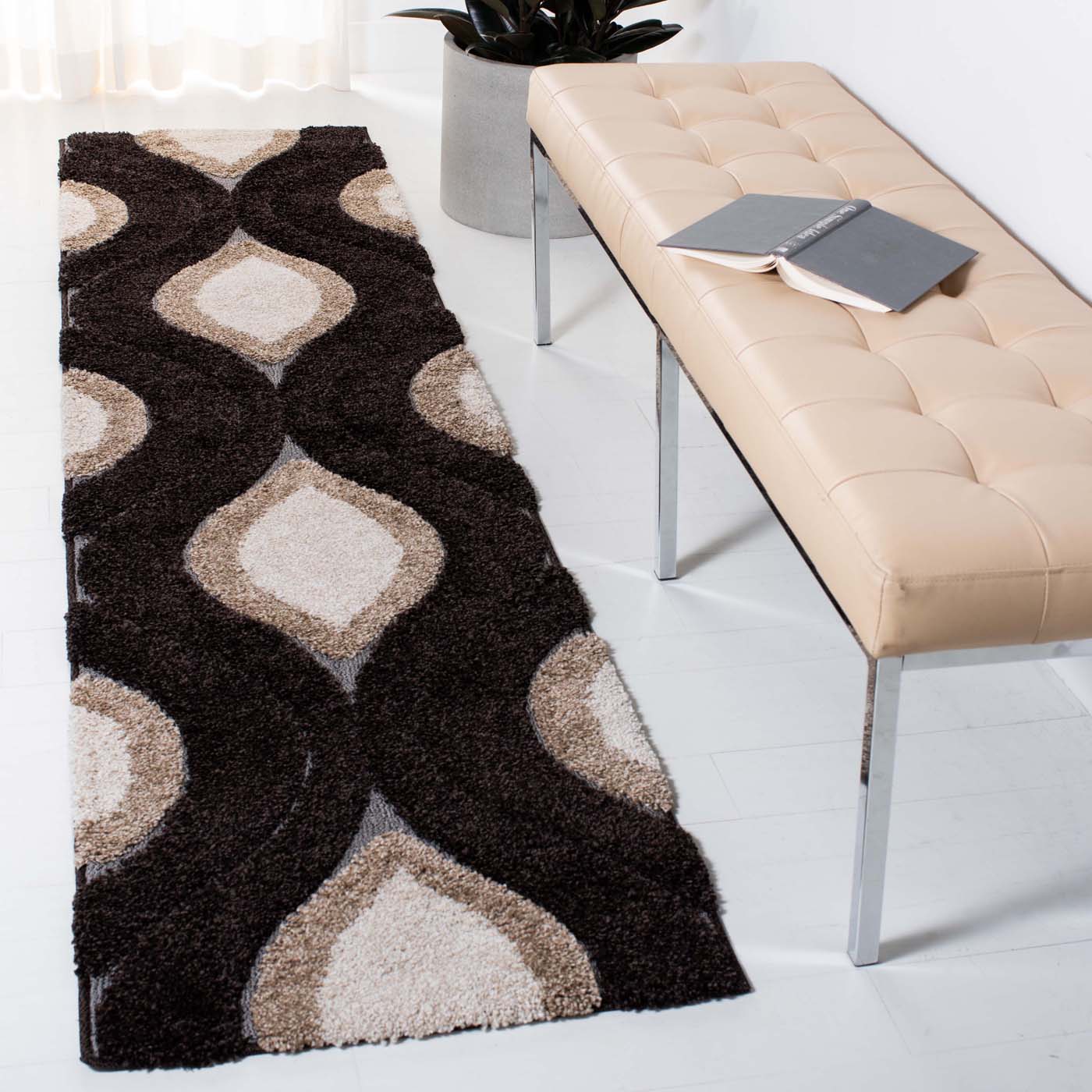 Safavieh Shag 61- Rug, SG461- - Dark Brown / Ivory