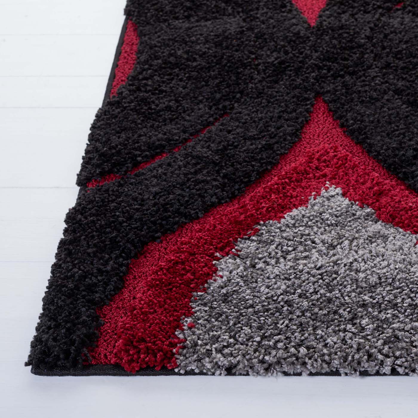 Safavieh Shag 61- Rug, SG461- - Black / Red