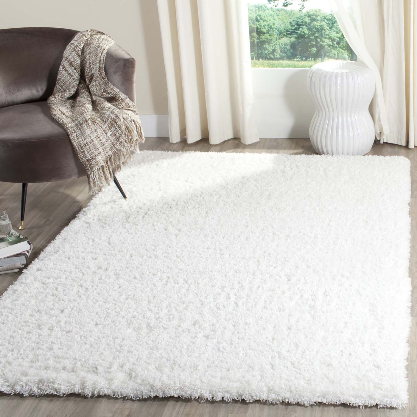 Safavieh Indie Shag 320 Rug, SGI320 - White