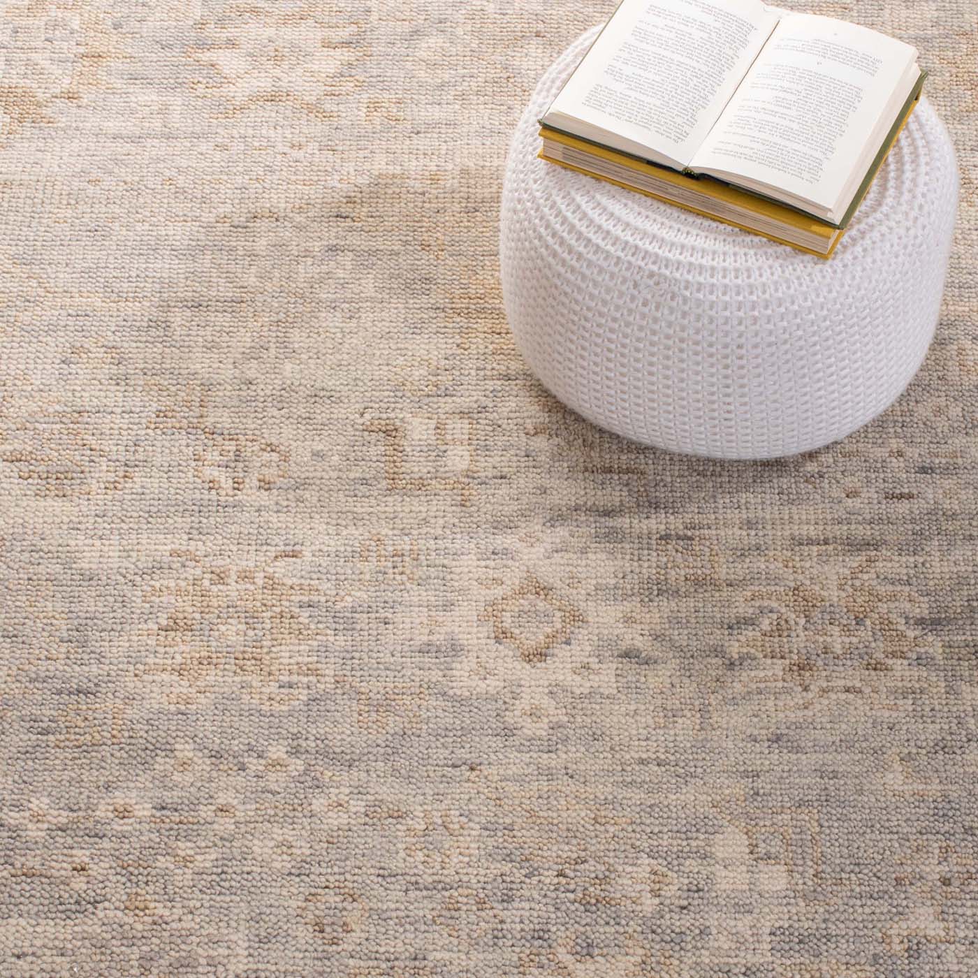 Safavieh Samarkand 112 Rug, SRK112 - Light Grey / Beige