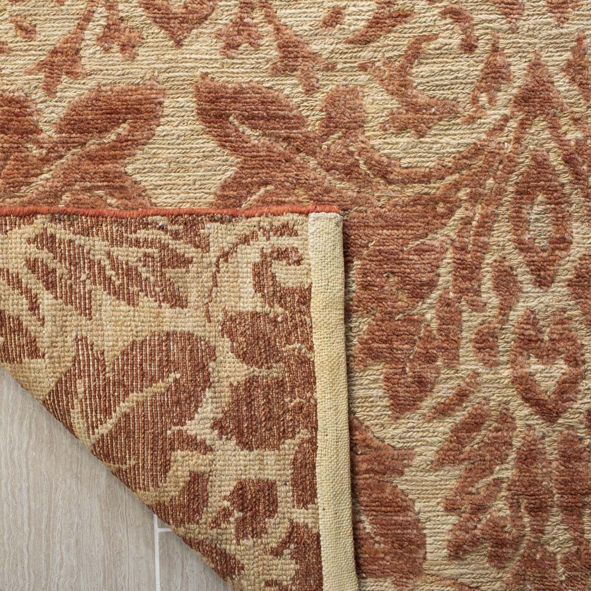 Safavieh Santa Fe 407 Rug, STF407 - Wicker / Rust