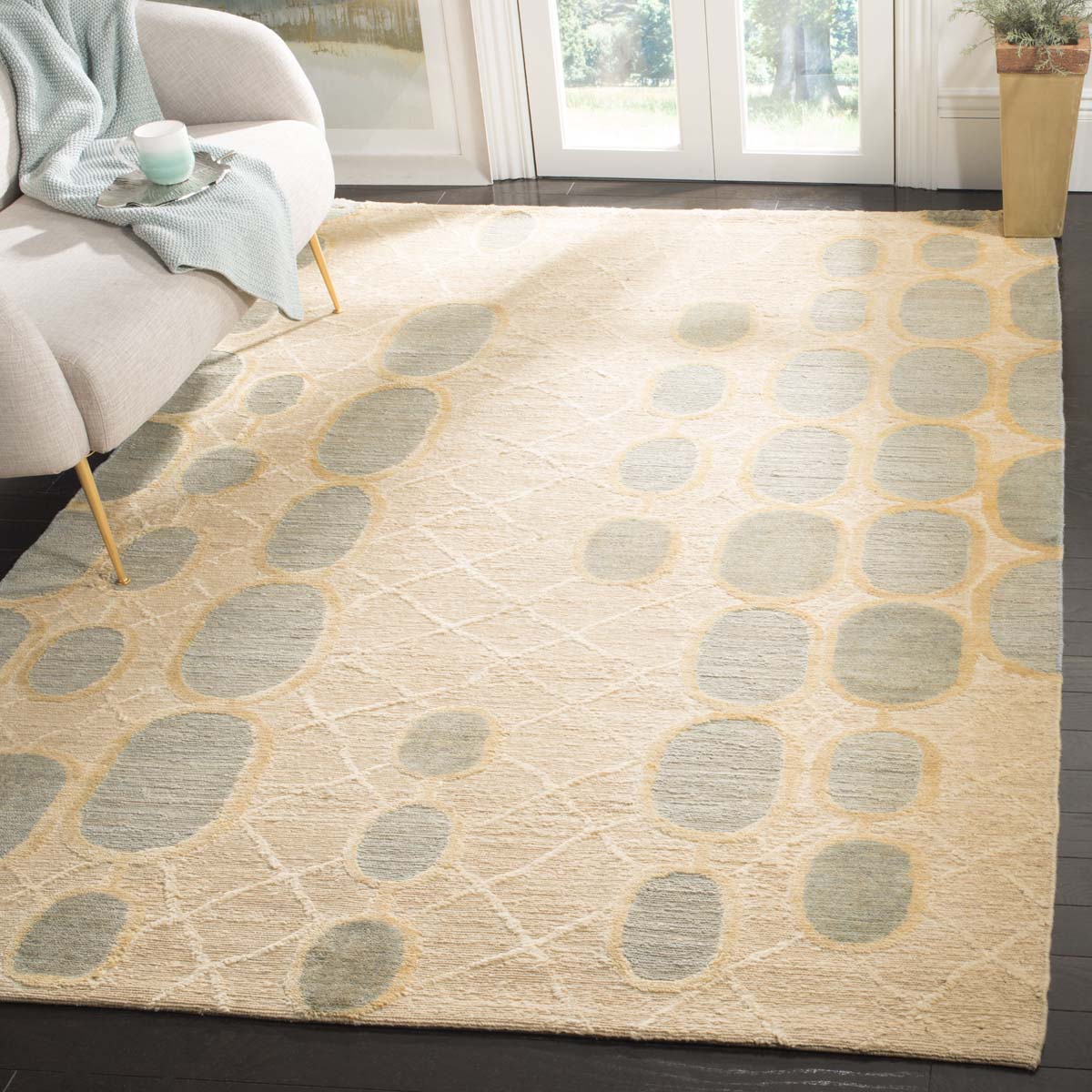 Safavieh Santa Fe 469 Rug, STF469 - Beige / Slate Grey