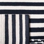 Safavieh Striped Kilim 511 Rug, STK511 - Black / Ivory