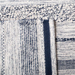 Safavieh Striped Kilim 517 Rug, STK517 - Ivory / Navy