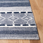 Safavieh Striped Kilim 522 Rug, STK522 - Navy / Ivory