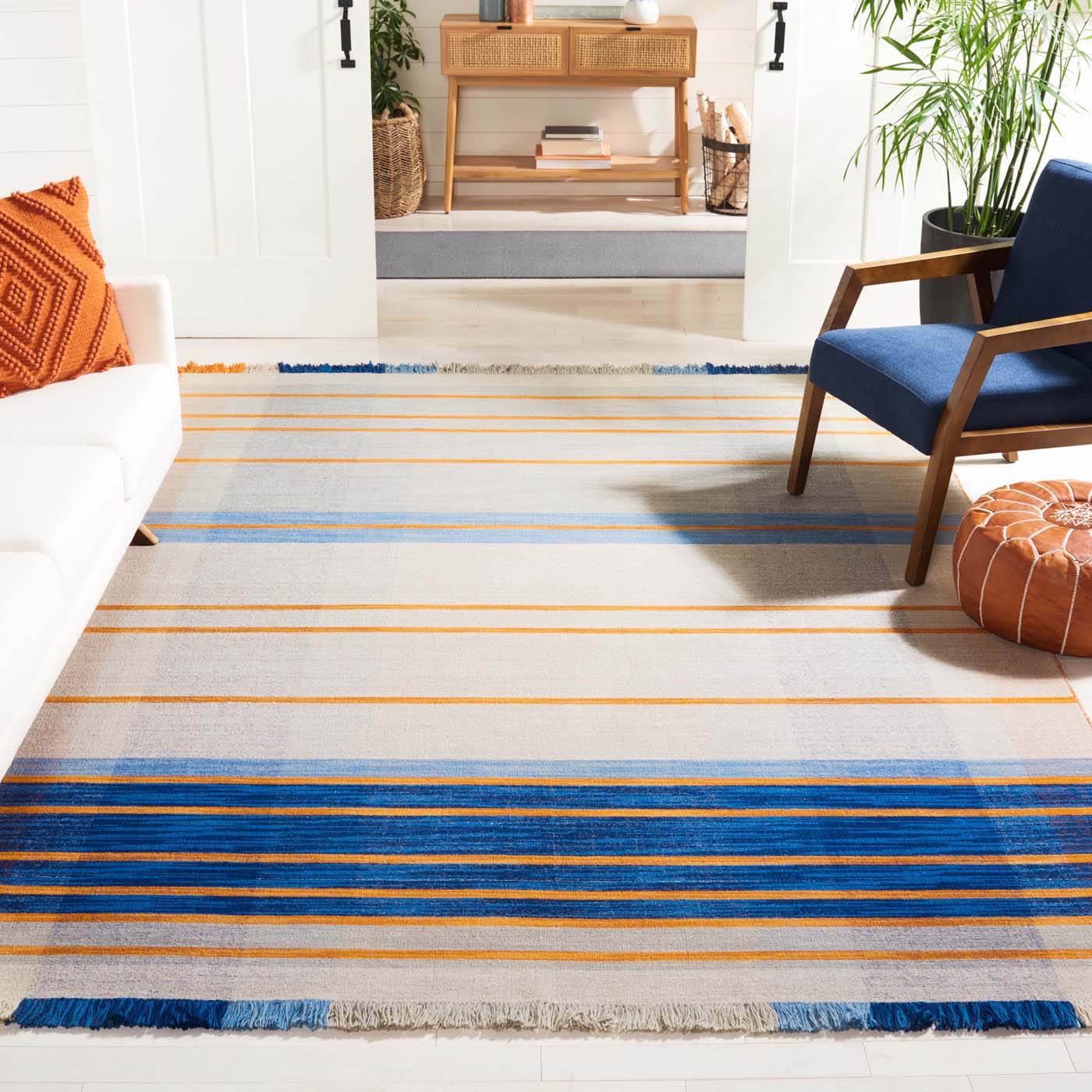 Safavieh Striped Kilim 701 Rug, STK701 - Beige / Blue