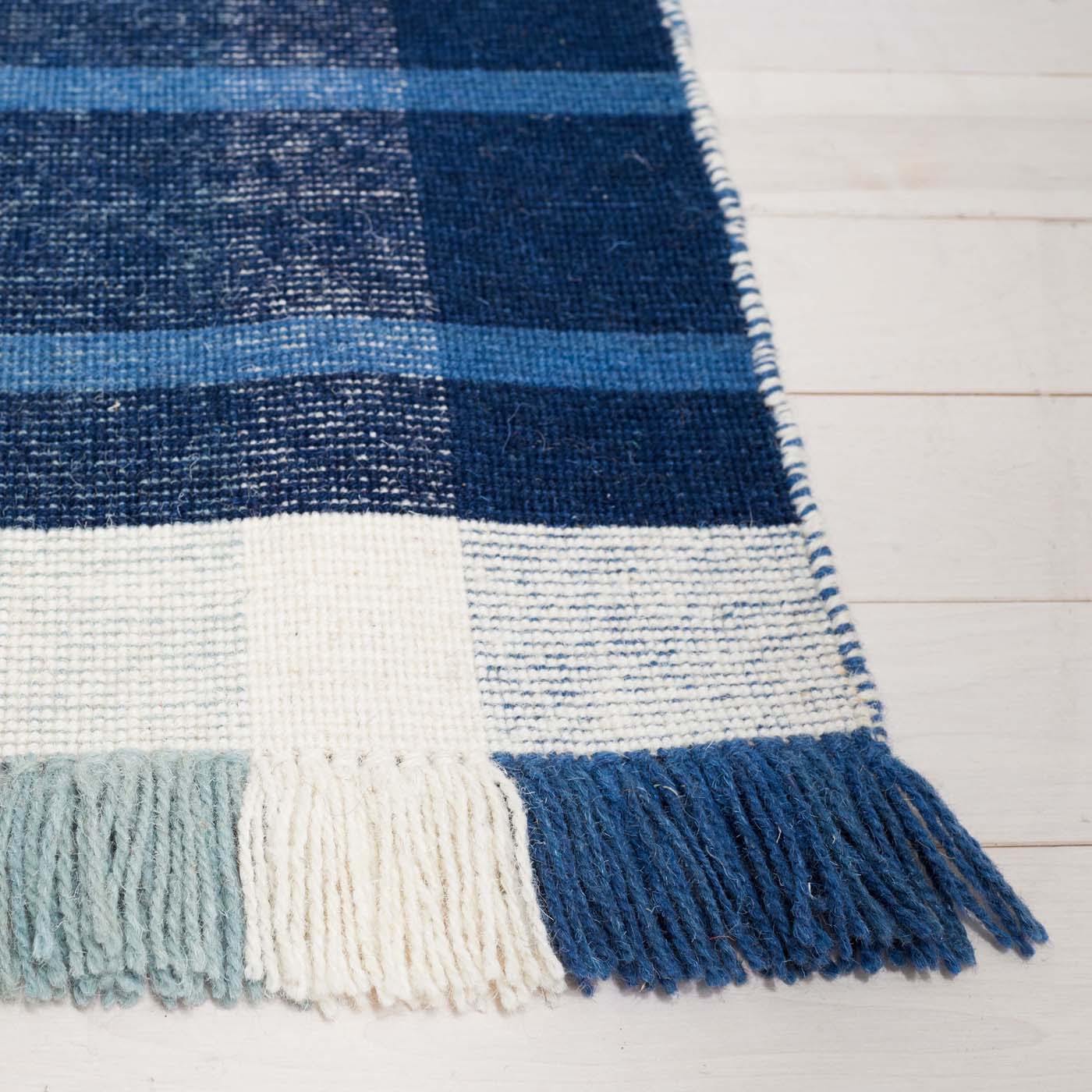 Safavieh Striped Kilim 707 Rug, STK707 - Blue / Beige