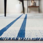 Safavieh Striped Kilim 707 Rug, STK707 - Blue / Beige