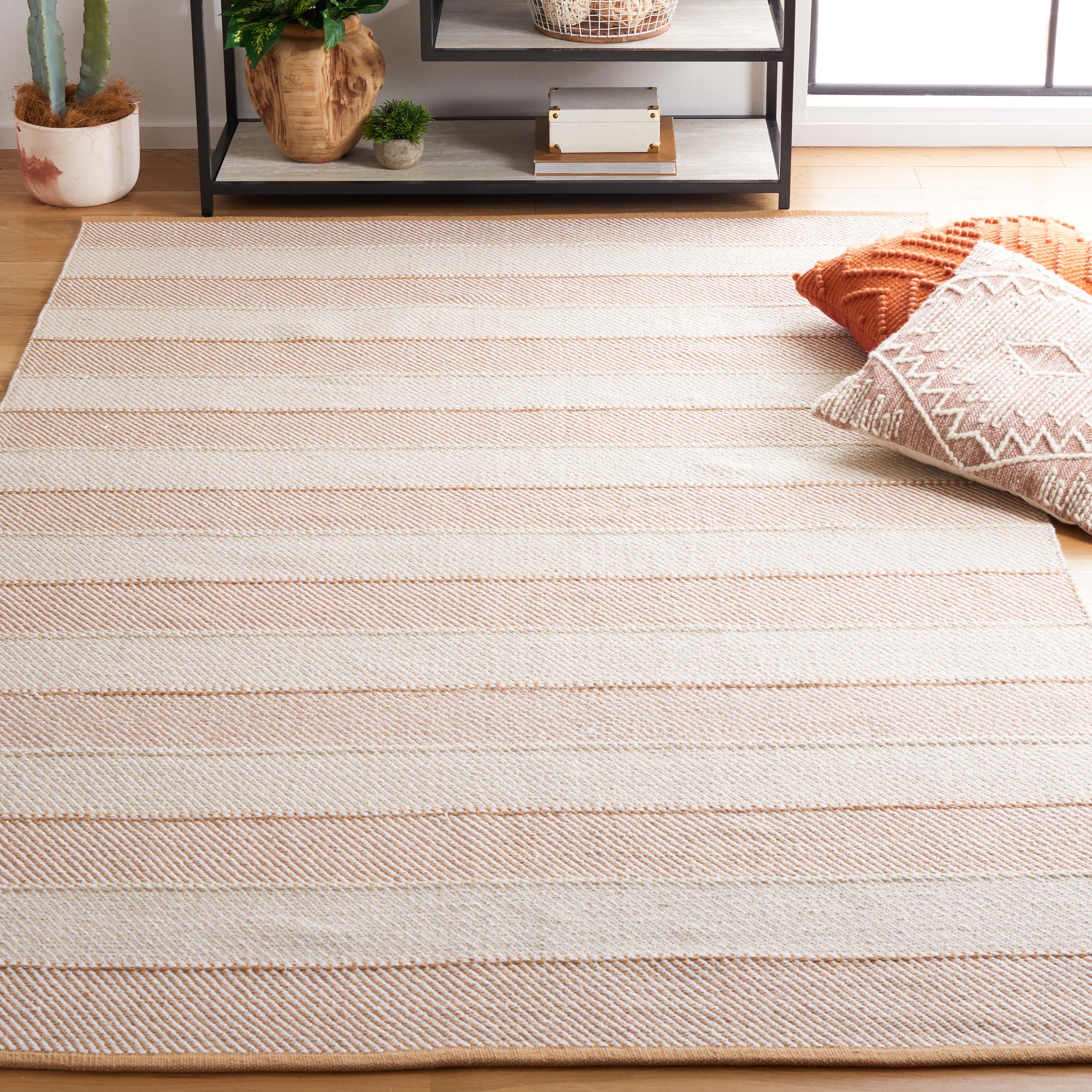 Safavieh Striped Kilim 803 Rug, STK803 - Beige / Gold