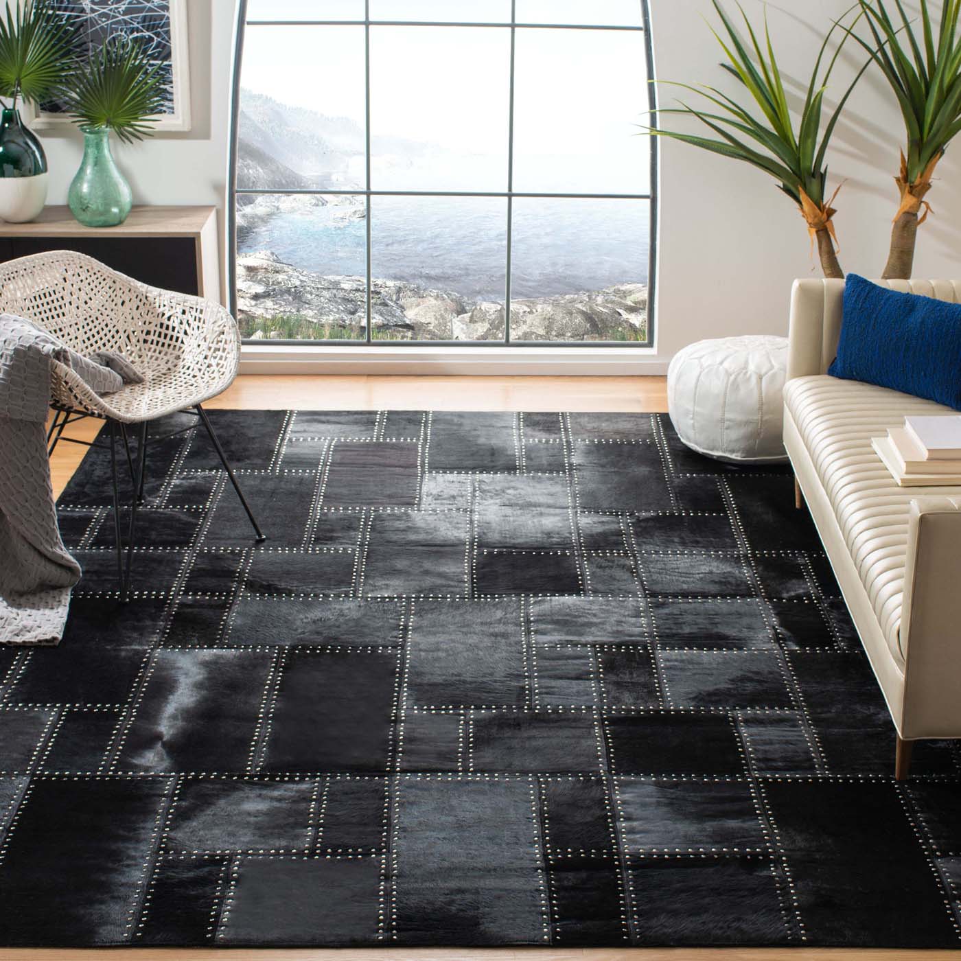 Safavieh Studio Leather 174 Rug, STL174 - Black