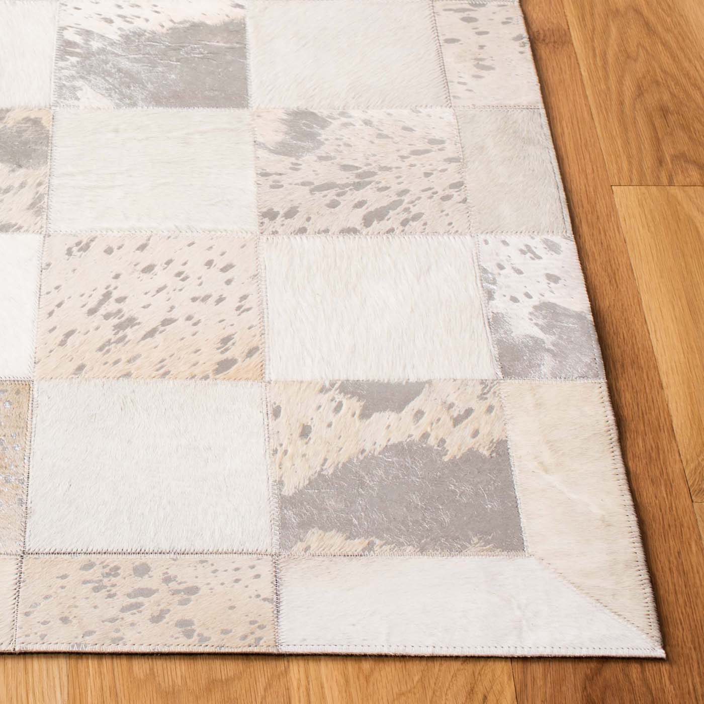 Safavieh Studio Leather 214 Rug, STL214 - Ivory / Silver