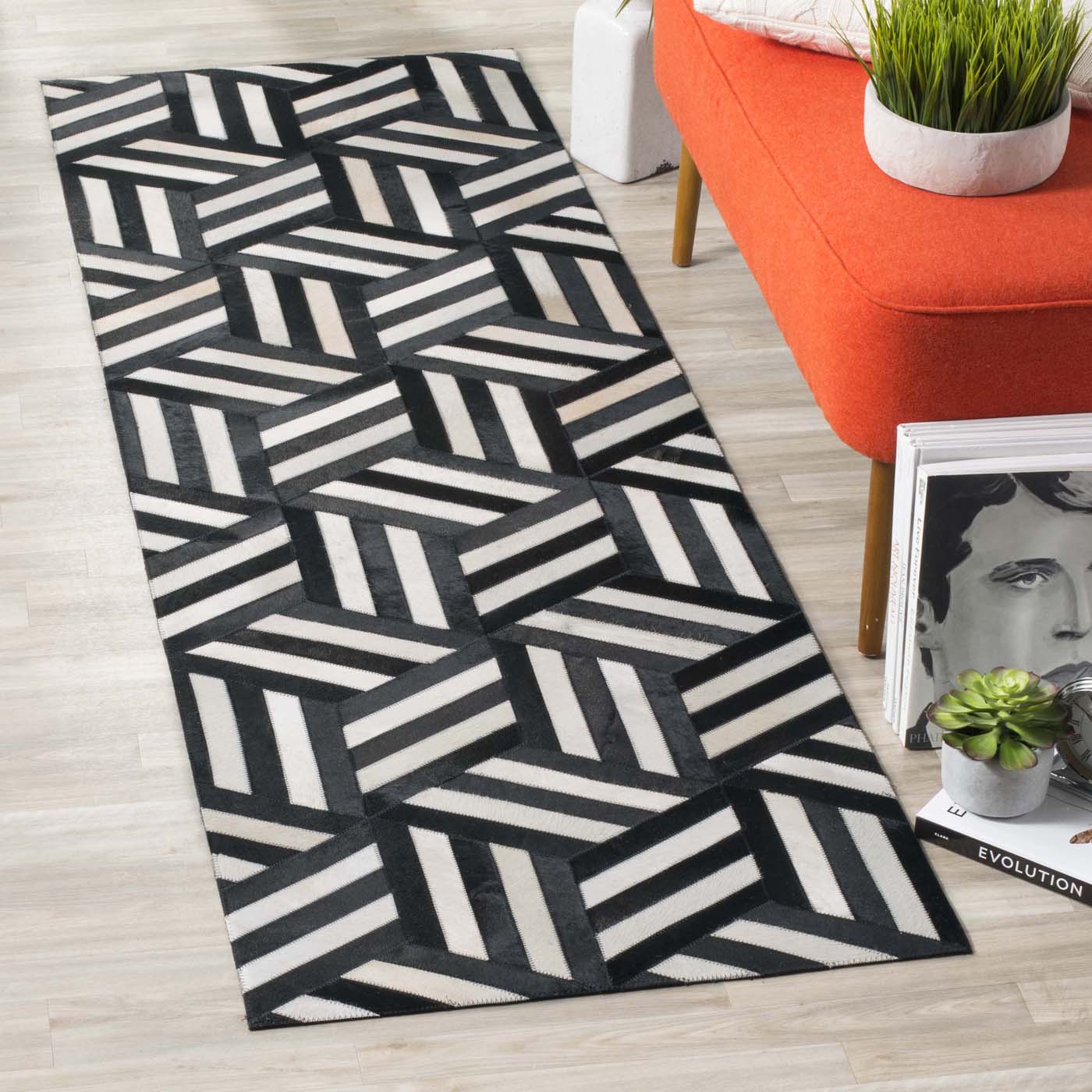 Safavieh Studio Leather 219 Rug, STL219 - Ivory / Black